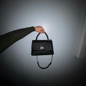 Black top handle bag - gold chain + red interior